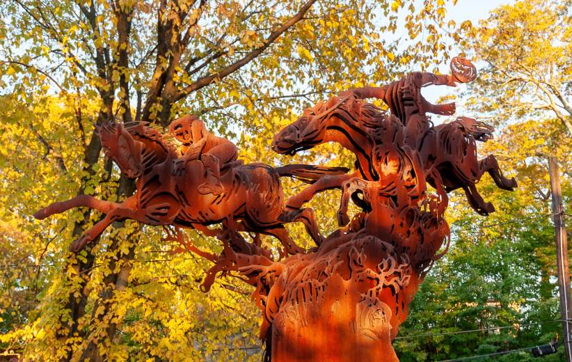 Headless Horseman Statue